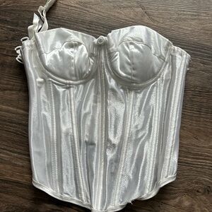Frederick’s of Hollywood FOH Elegant White Satin Merrywidow Corset 36C